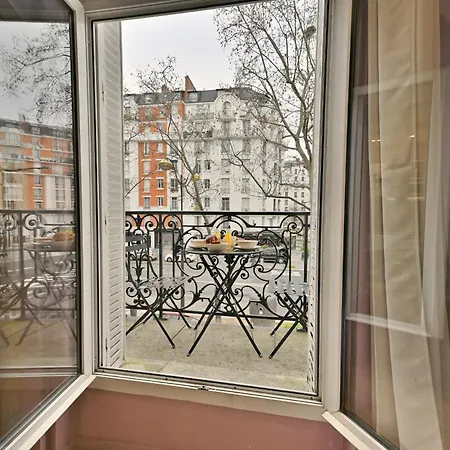 Apartment Proche Parc Monceau - Ii