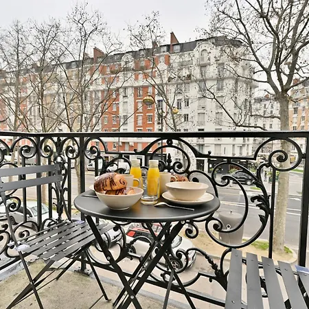 Apartment Proche Parc Monceau - Ii *