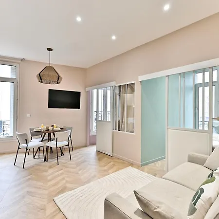 Apartment Proche Parc Monceau - Ii