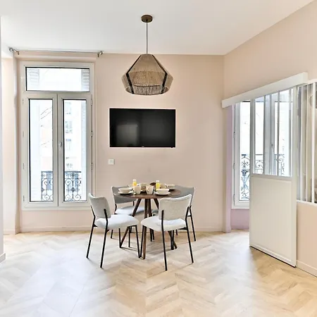 Proche Parc Monceau - Ii Apartment